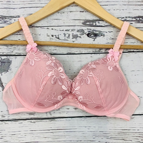 Victoria's Secret Other - Victoria’s Secret light pink lace padded bra